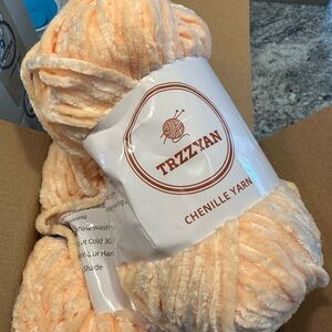 Chenille Yarn 8 skeins